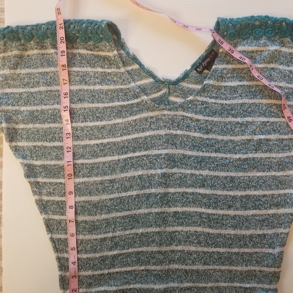 Striped Light Knit Top - Picture 6 of 8